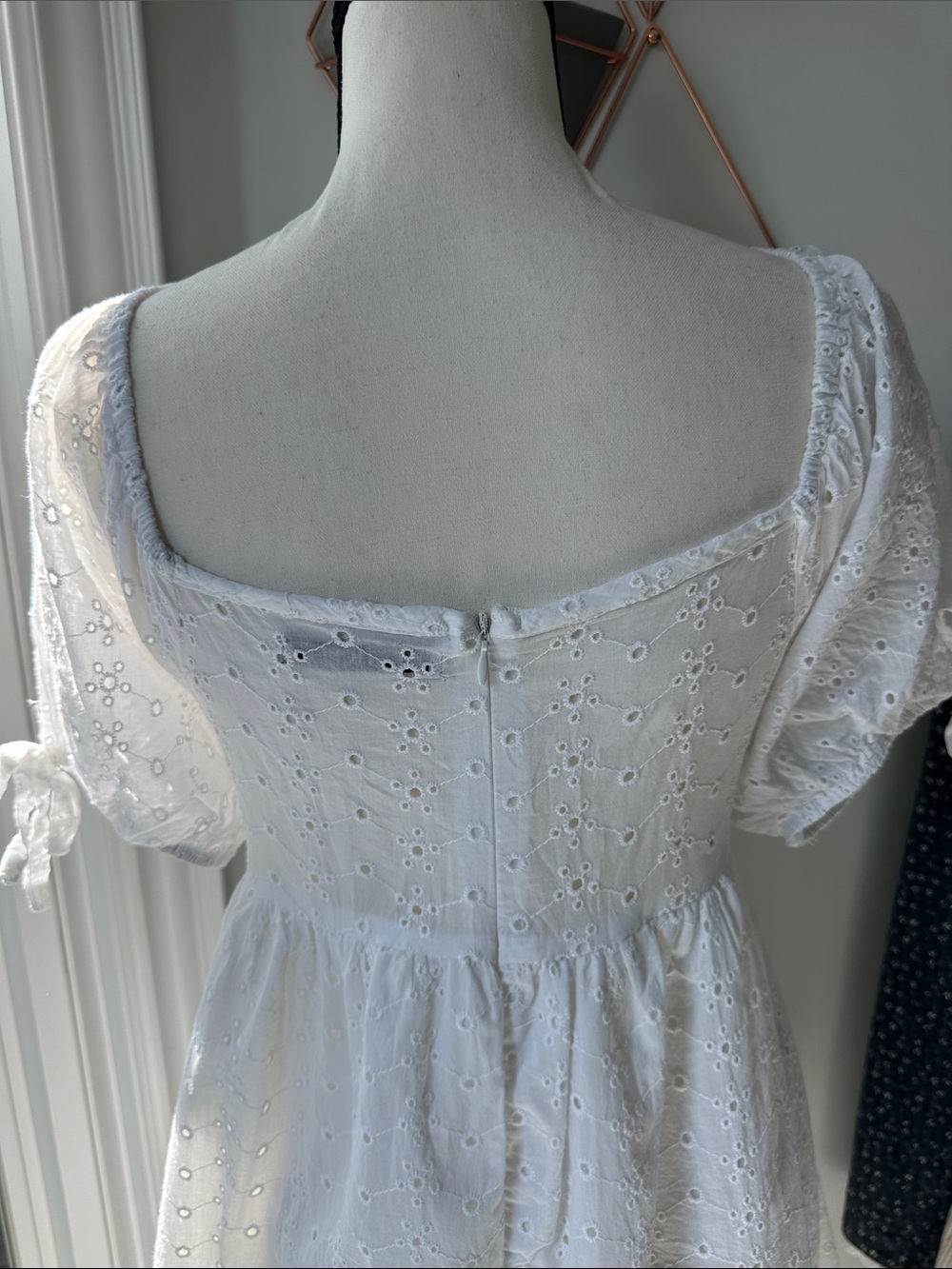 VERTICHE White Eyelet Puff-Sleeve Square Neck Babydoll Dress Cotton Size Large - Picture 9 of 16